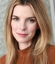 Betty Gilpin