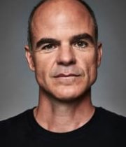 Michael Kelly